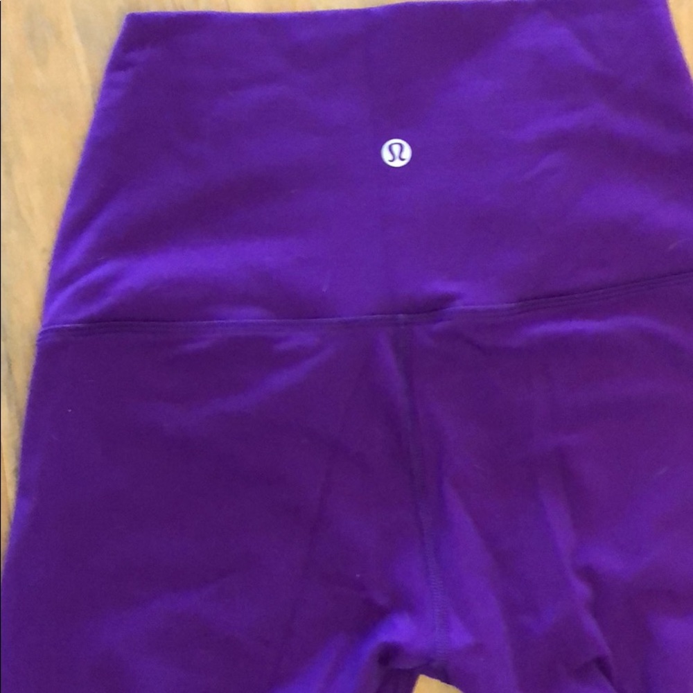 Lululemon women’s regal plum tights